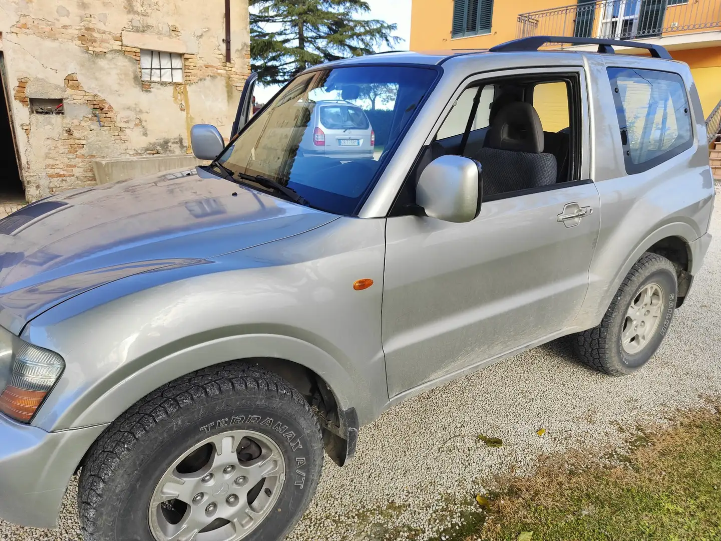 Mitsubishi Pajero 5p 3.2 tdi di-d 16v GLS-2 - 2