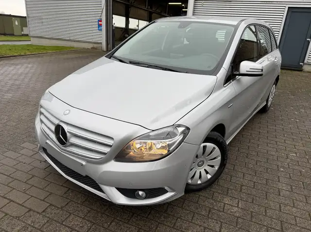 Mercedes-Benz B 180 B 180 CDI