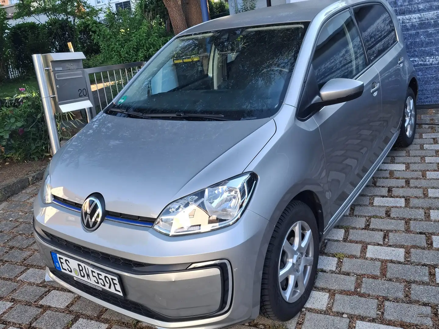 Volkswagen up! E up united Zilver - 1