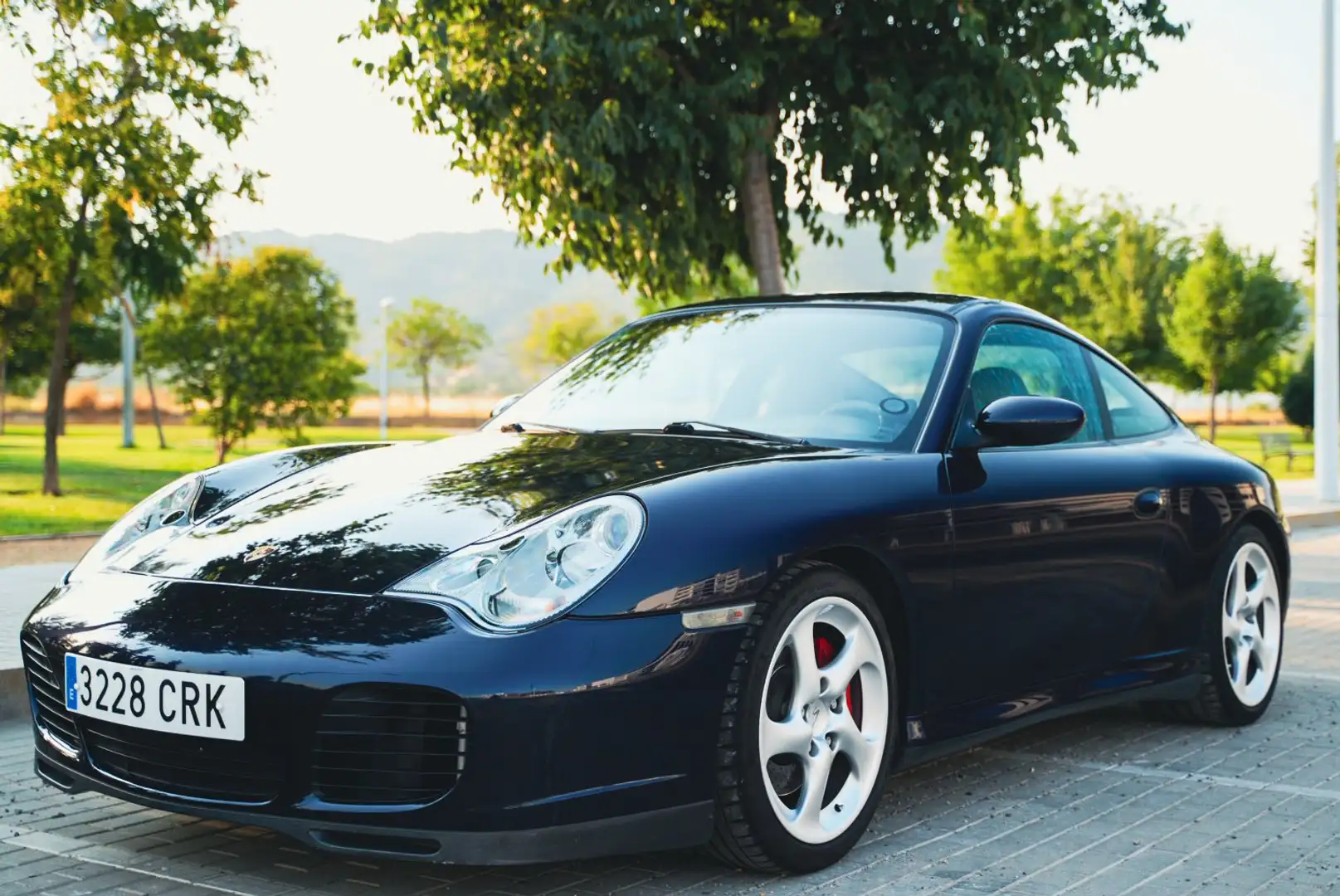 Porsche 996 Carrera 4S Azul - 1
