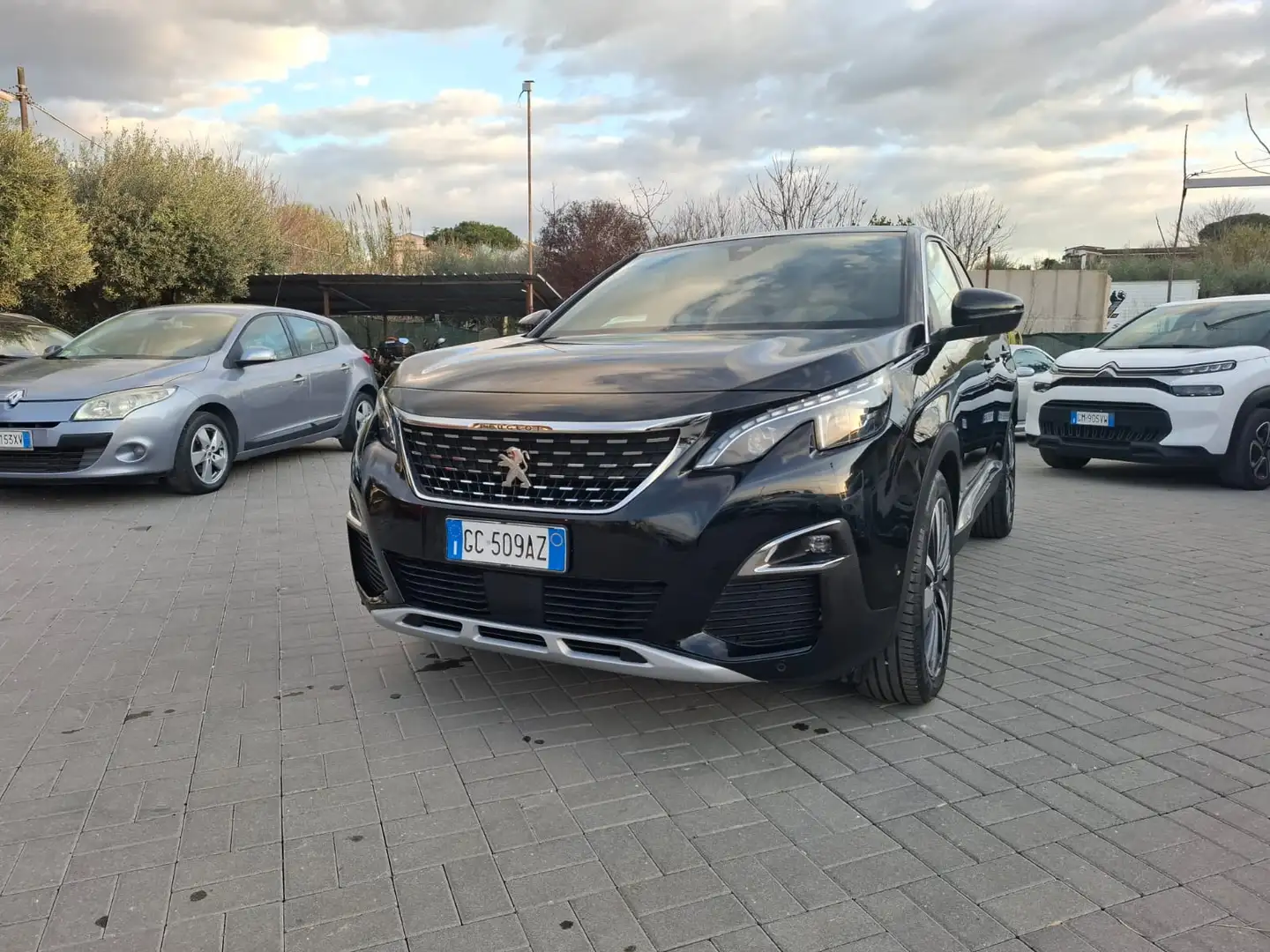 Peugeot 3008 3008 II 2020 1.5 bluehdi GT Line s Automatico Schwarz - 1