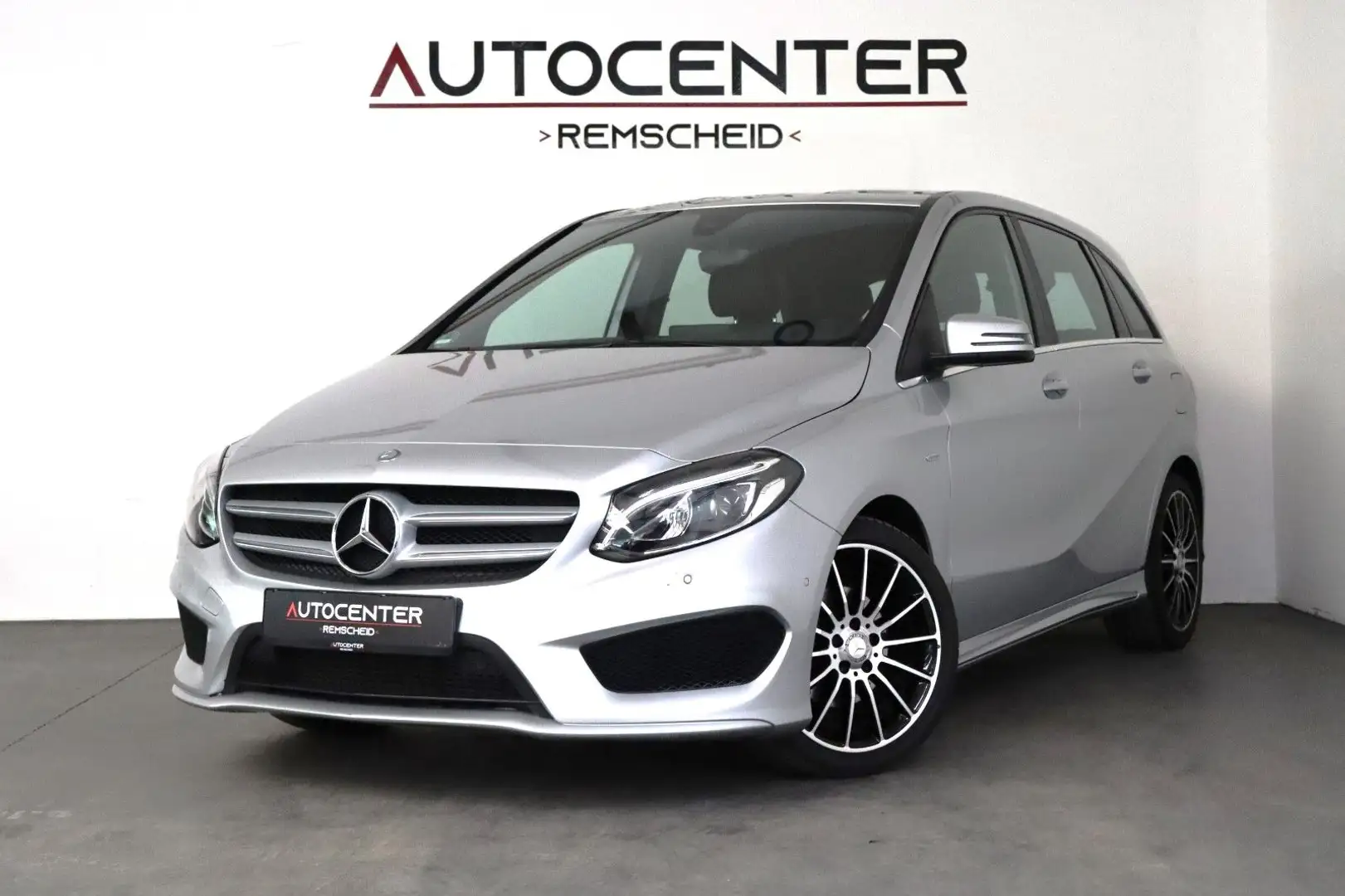 Mercedes-Benz B 200 B200 AMG DCT PDC Navi Alcantara Totwinkel Plateado - 1