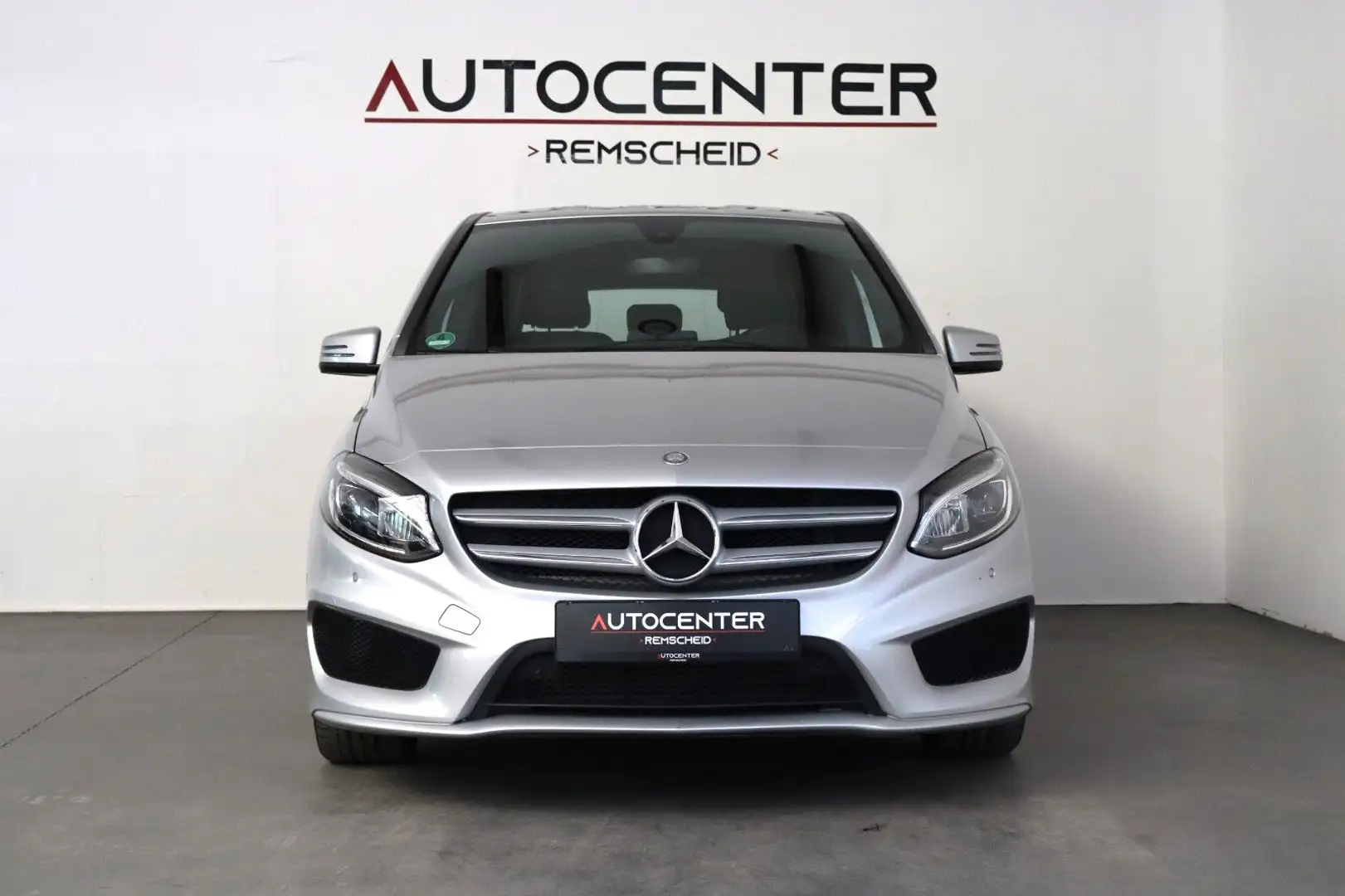 Mercedes-Benz B 200 B200 AMG DCT PDC Navi Alcantara Totwinkel Plateado - 2