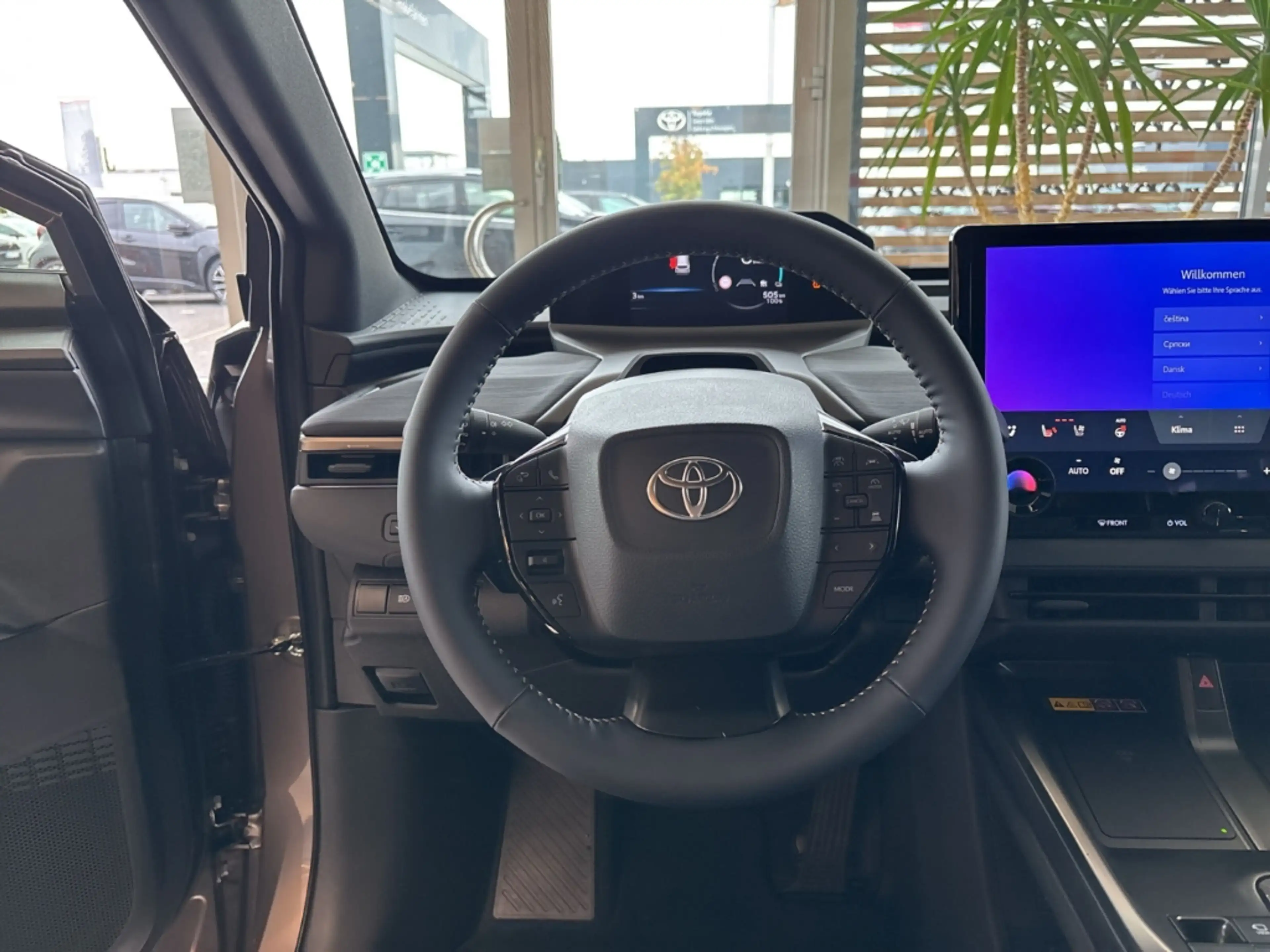 Toyota bZ4X Touring AWD Lounge Panorama Navi Digitales Cockpit — photo 13