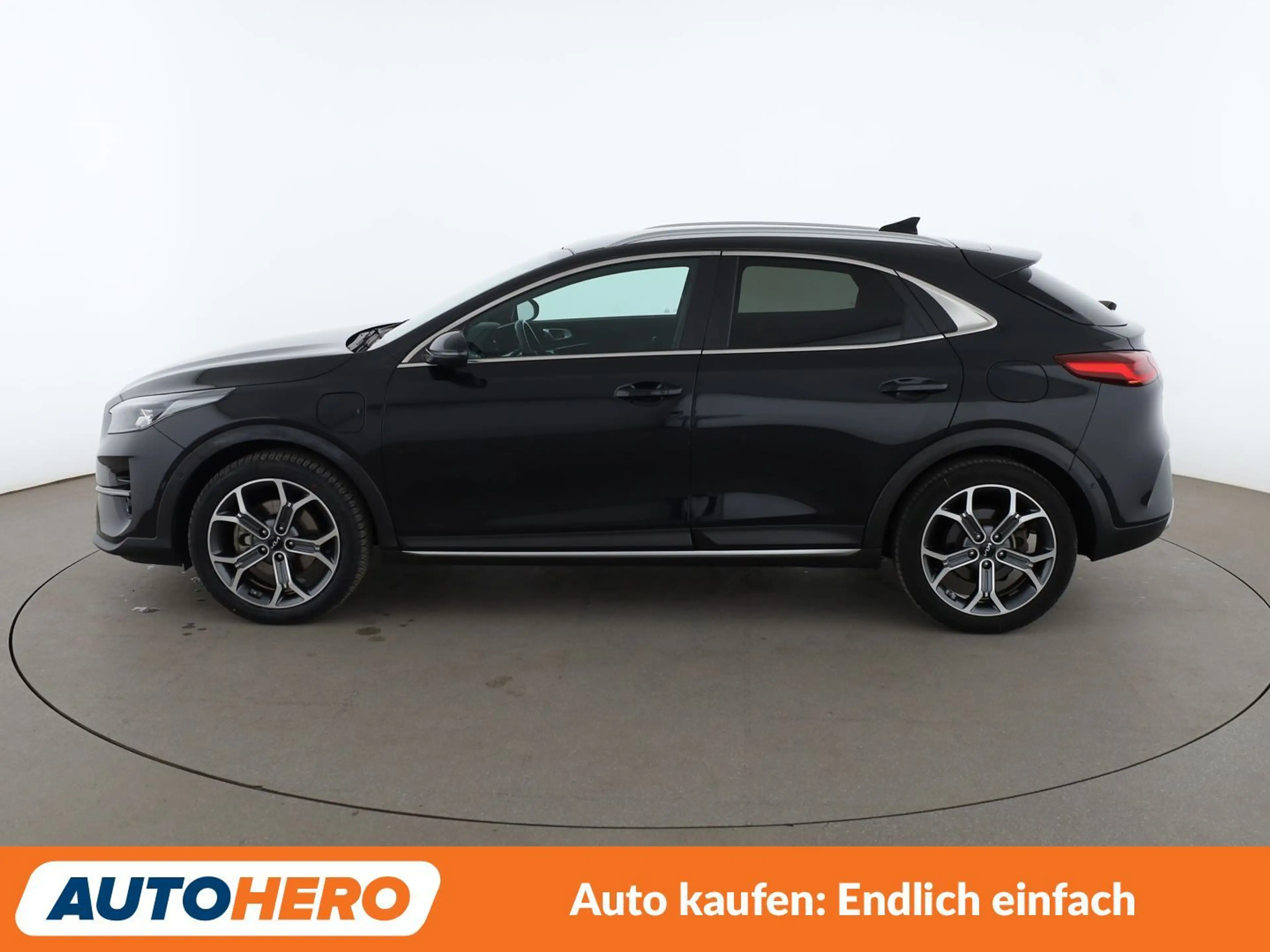 Kia XCeed 1.6 Plug-in Hybrid Platinum Edition Aut*NAVI*LED* — photo 3