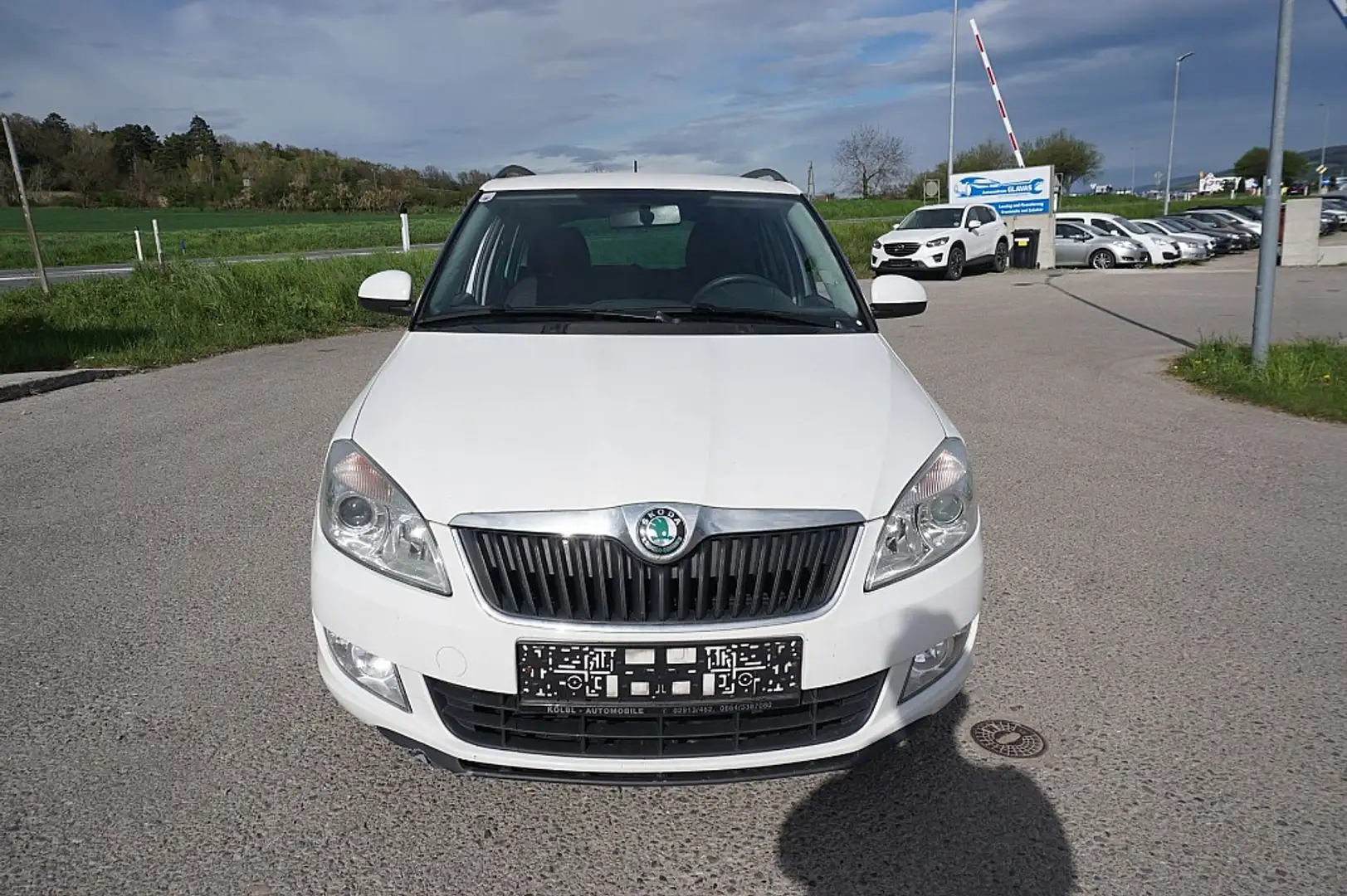 Skoda Fabia Combi Family 1,2 12V Weiß - 1