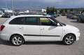 Skoda Fabia Combi Family 1,2 12V Weiß - thumbnail 3