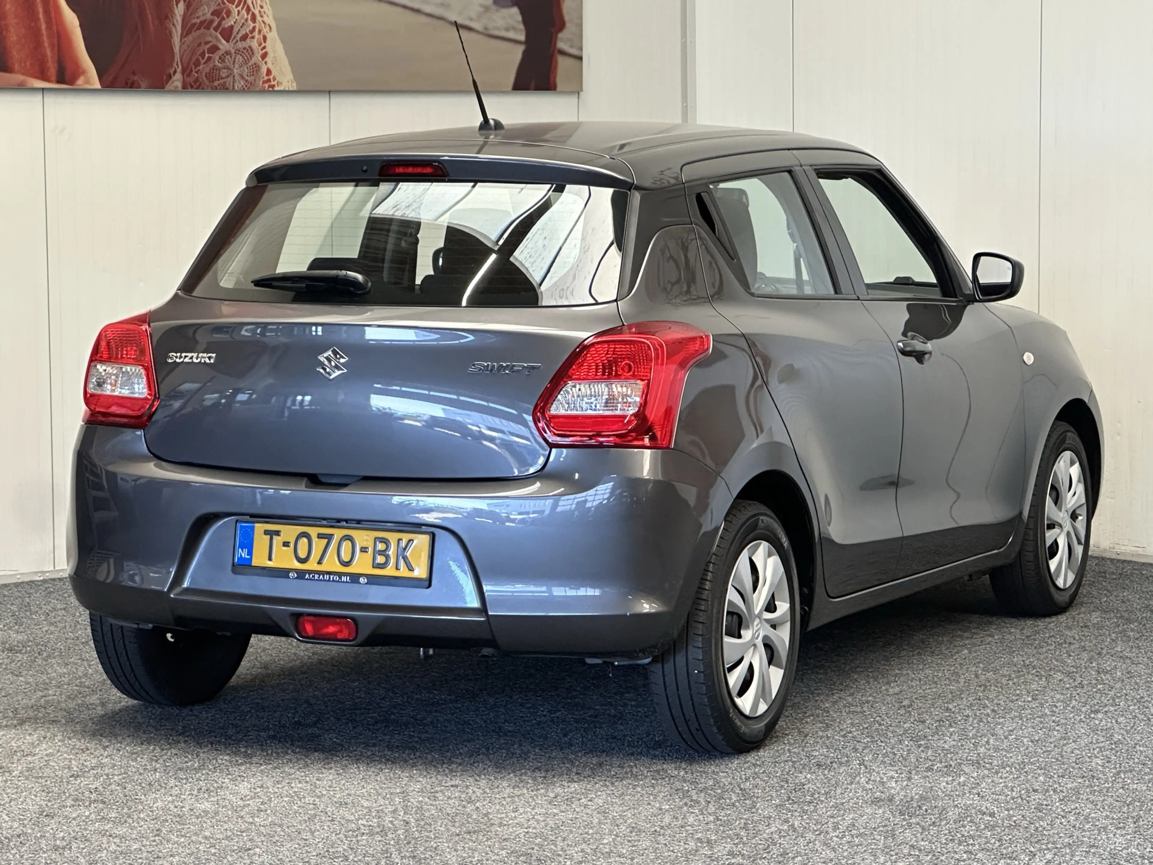 Suzuki Swift 1.2 COMFORT SMART HYBRID APPLE CARPLAY/ANDROID AUT — photo 8
