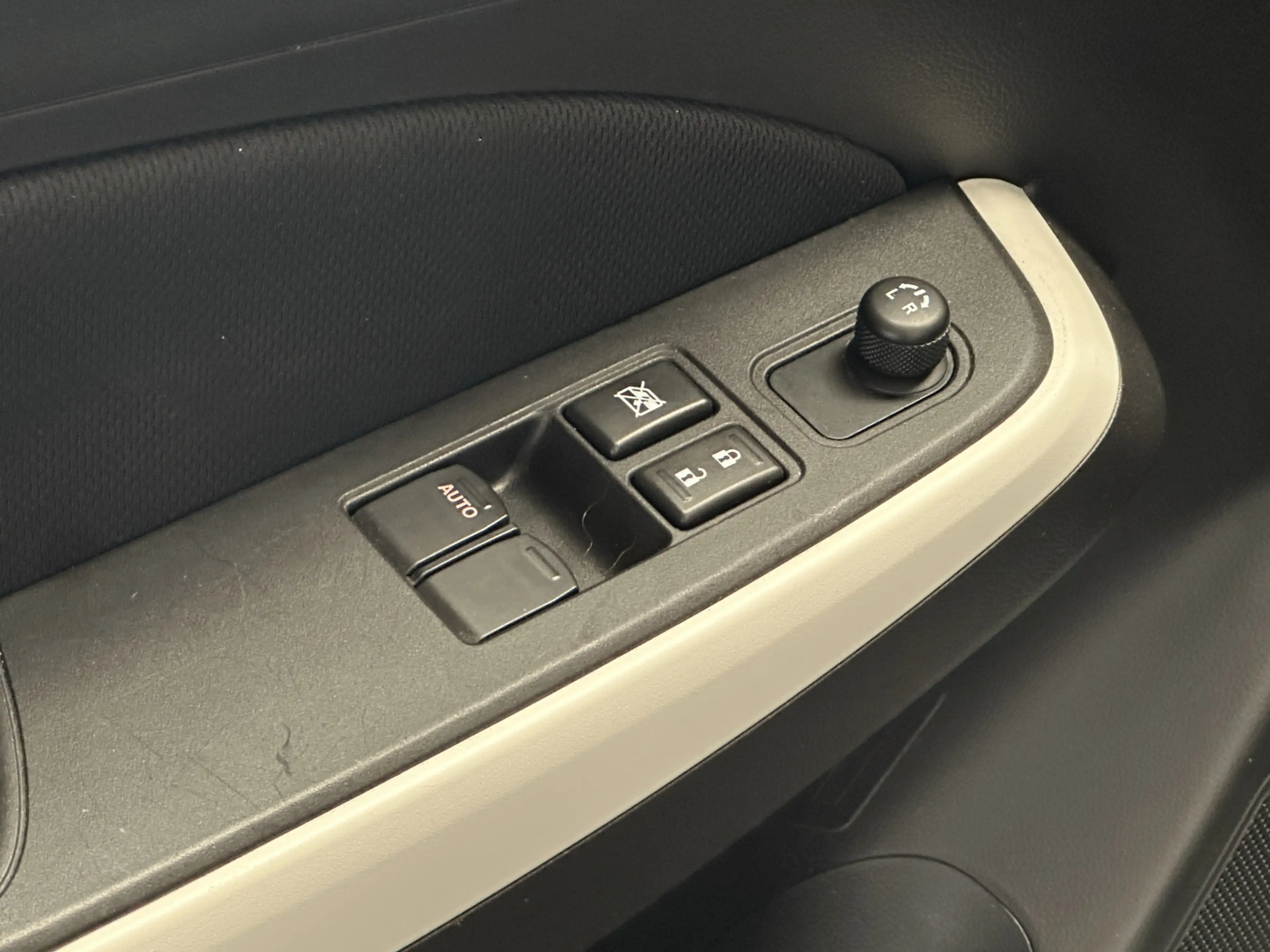Suzuki Swift 1.2 COMFORT SMART HYBRID APPLE CARPLAY/ANDROID AUT — photo 34