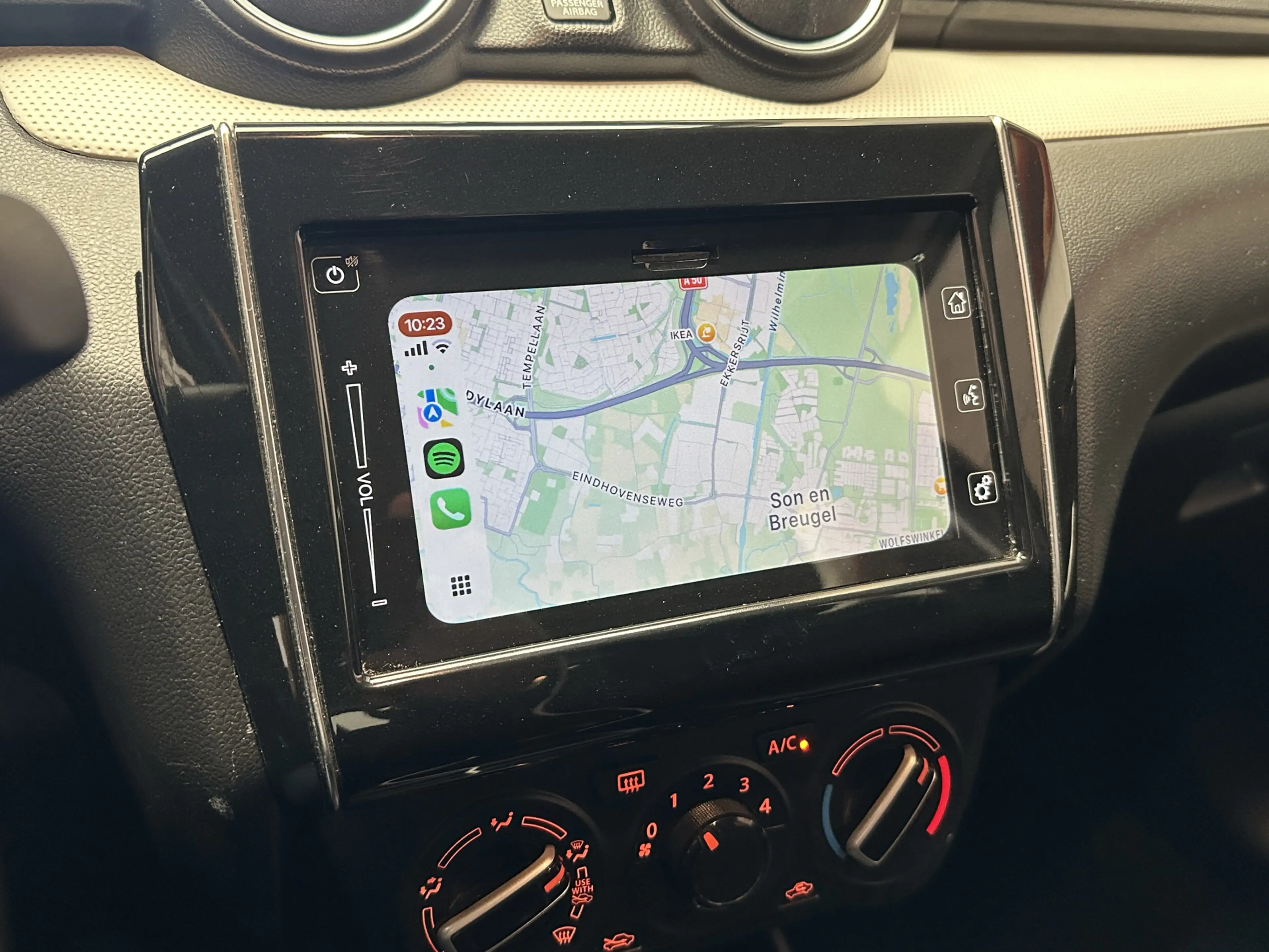 Suzuki Swift 1.2 COMFORT SMART HYBRID APPLE CARPLAY/ANDROID AUT — photo 23