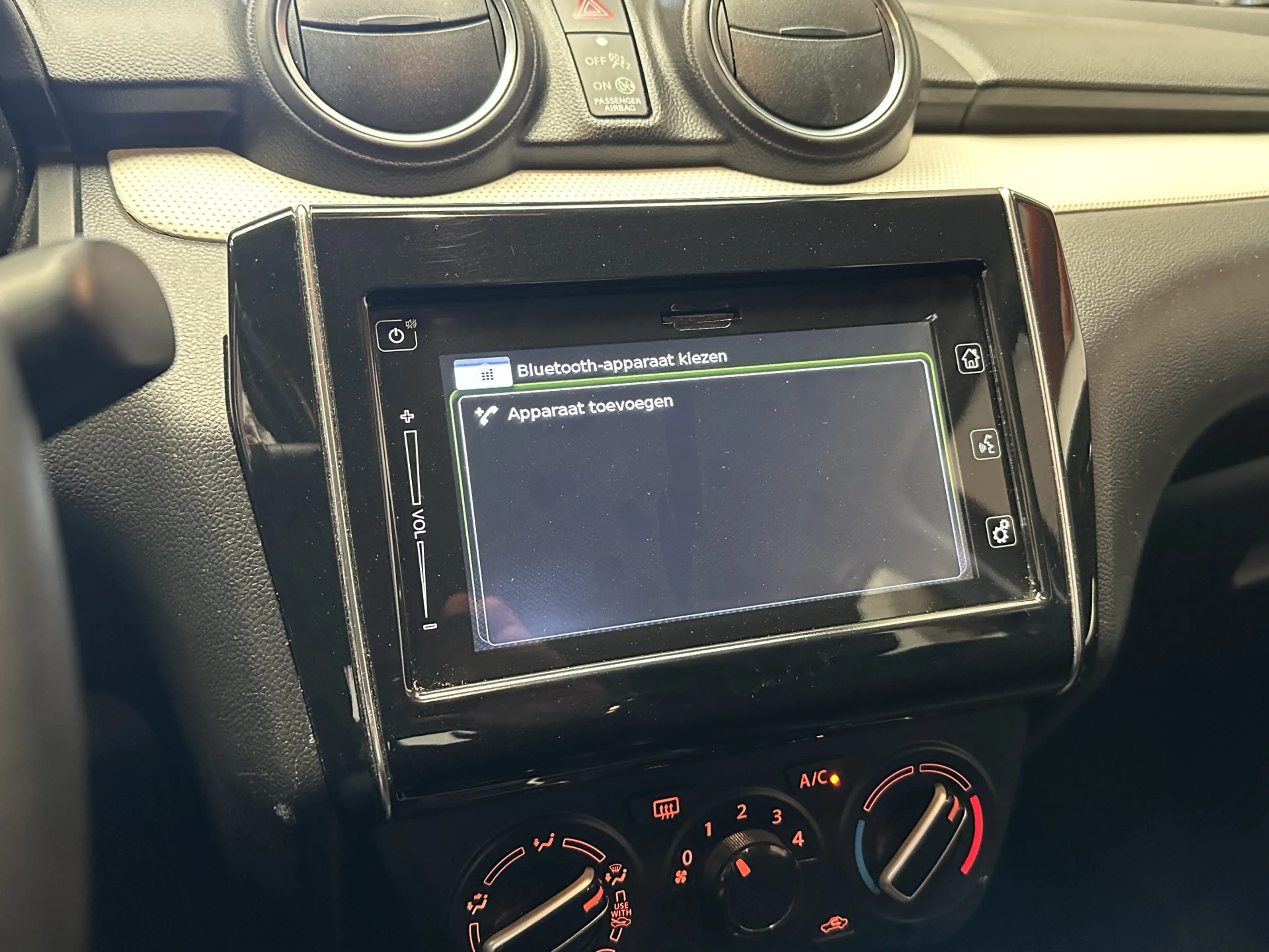 Suzuki Swift 1.2 COMFORT SMART HYBRID APPLE CARPLAY/ANDROID AUT — photo 26