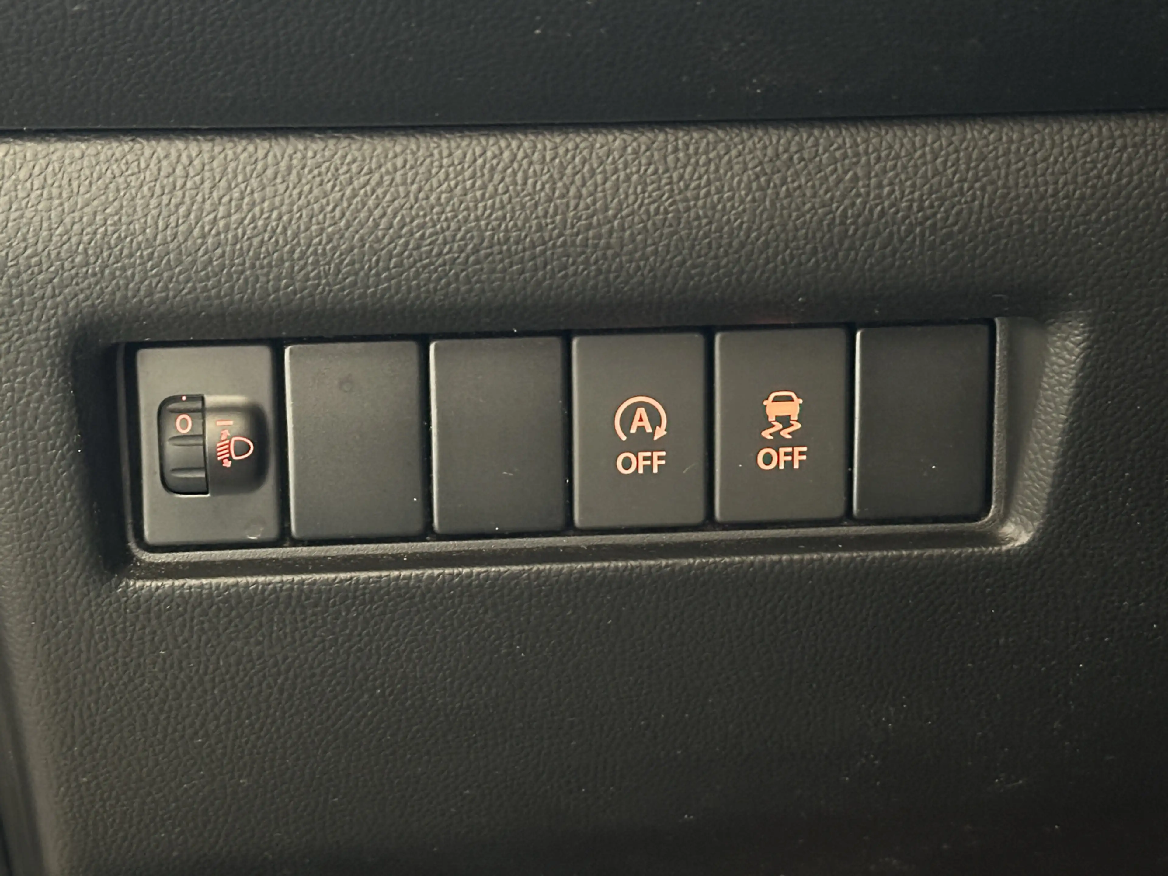 Suzuki Swift 1.2 COMFORT SMART HYBRID APPLE CARPLAY/ANDROID AUT — photo 35