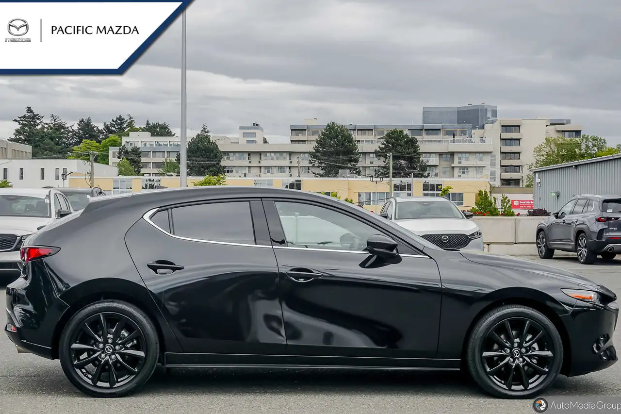 Mazda 3 снимка Mazda 3