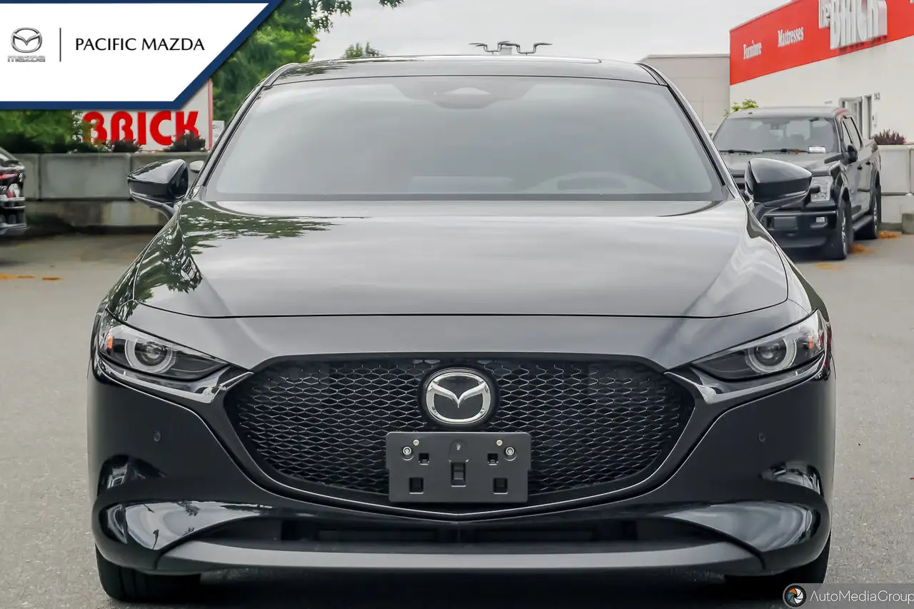 Mazda 3 снимка Mazda 3