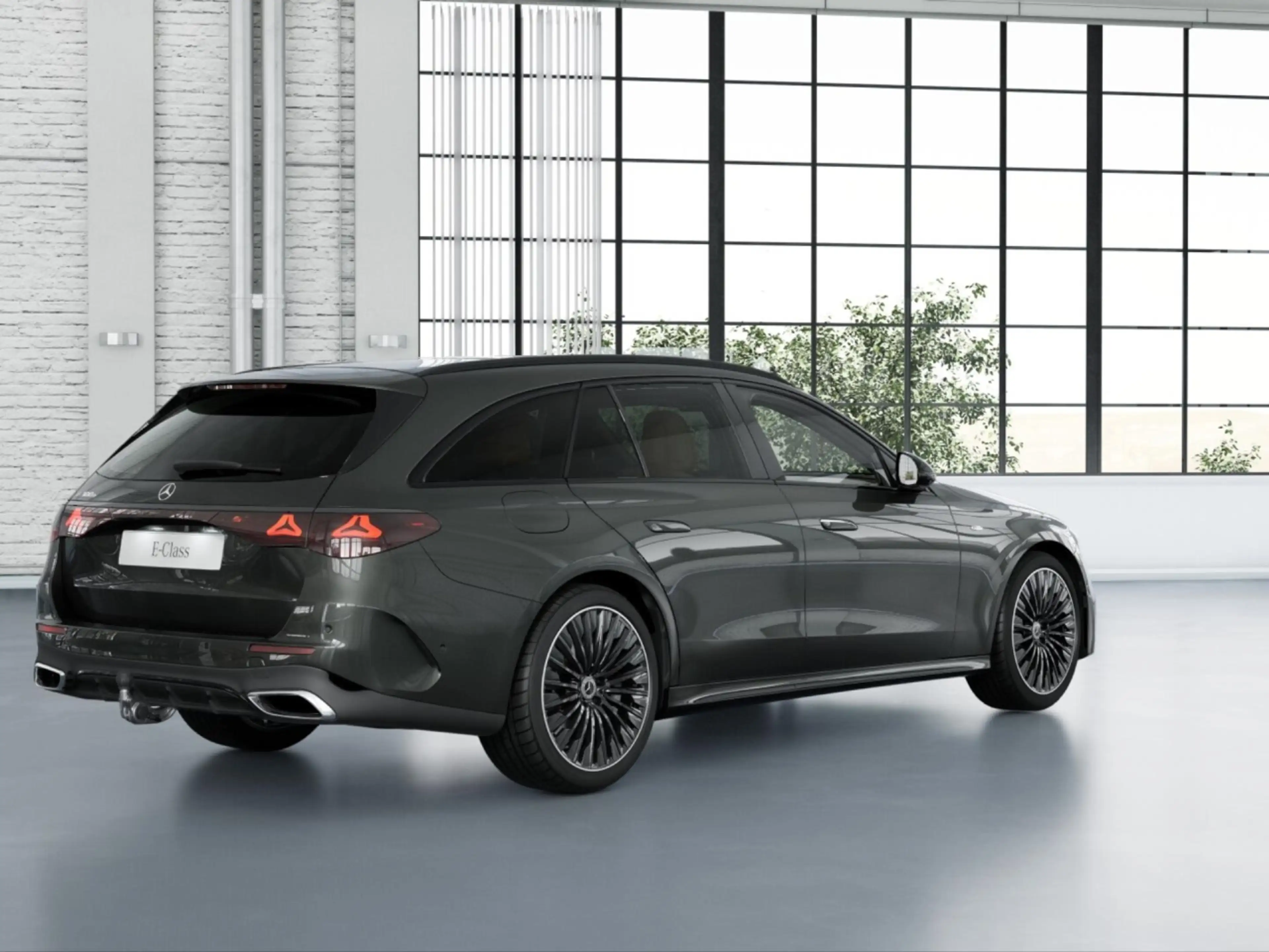 Mercedes-Benz E 300 e T AMG Night Panorama Distronic 360° AHK — photo 3