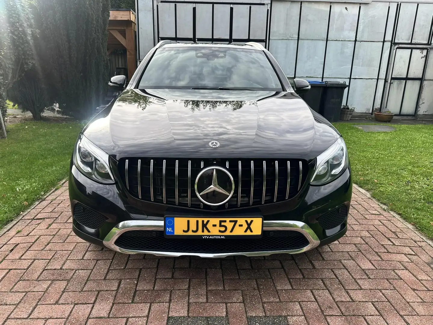 Mercedes-Benz GLC 250 4MATIC Business Pano Distronic Schwarz - 2