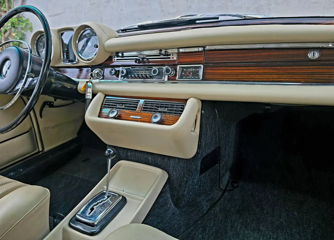Mercedes-Benz 280 SE 3.5 Aut.,Klima, foto 10