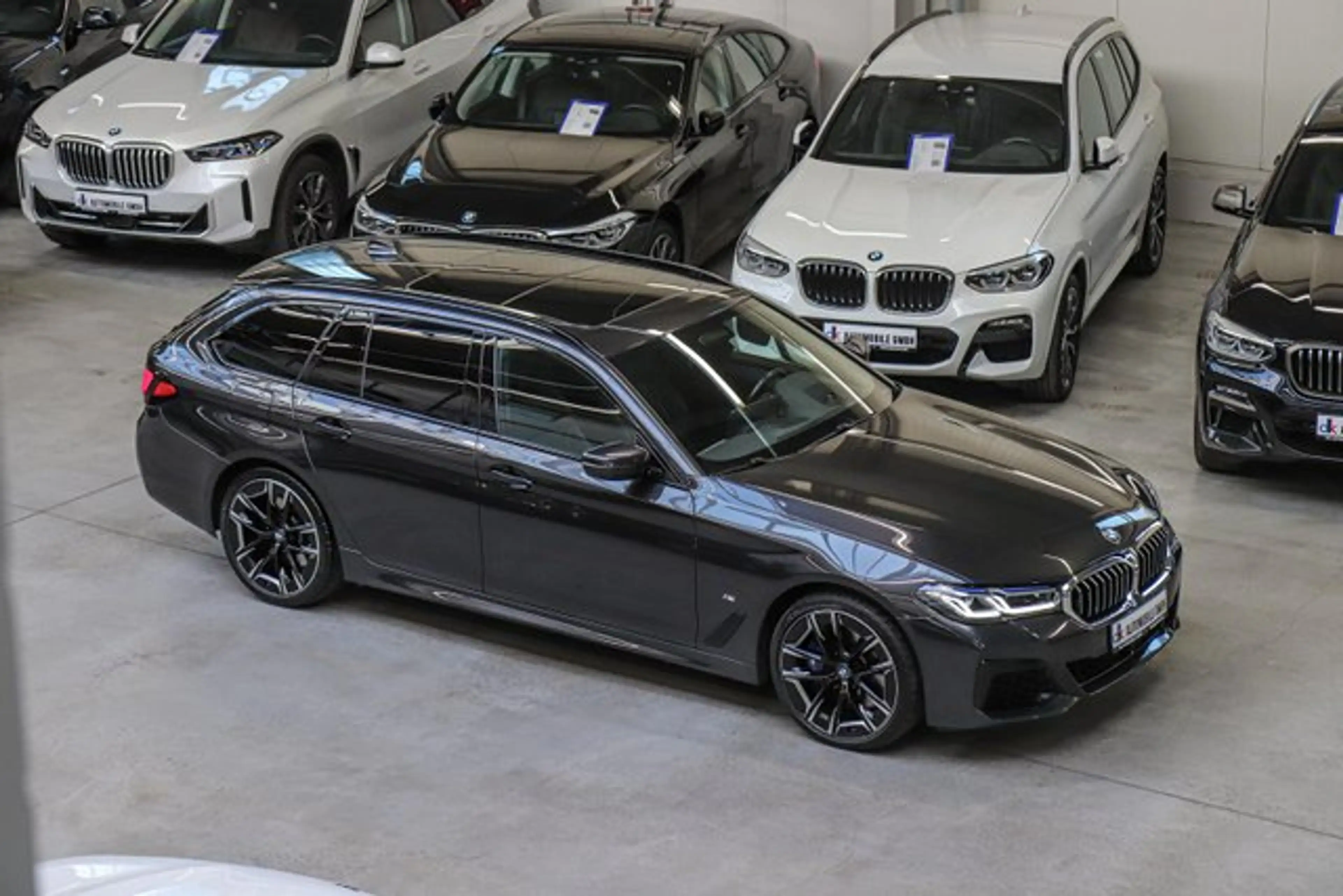 BMW 540 d xDrive Touring Sport-Aut///M SPORT/BOWERS&WILKIN — photo 3