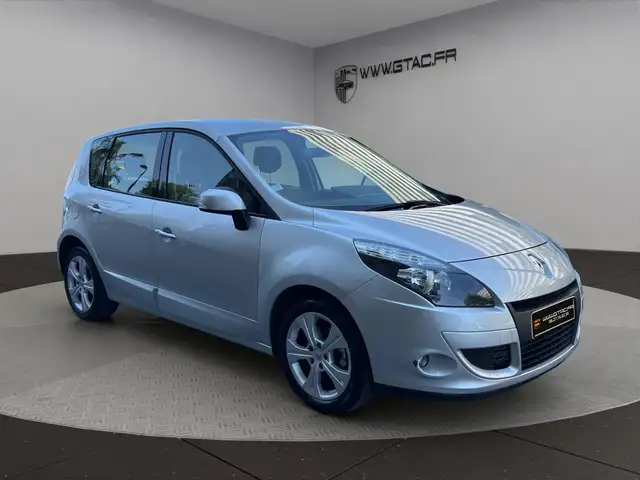 Renault Scenic Scenic III dCi 110 FAP Expression Euro 5 2011