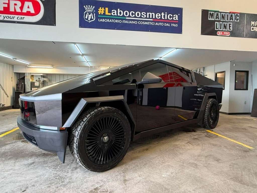 2024 Tesla Cybertruck Foundation Series
