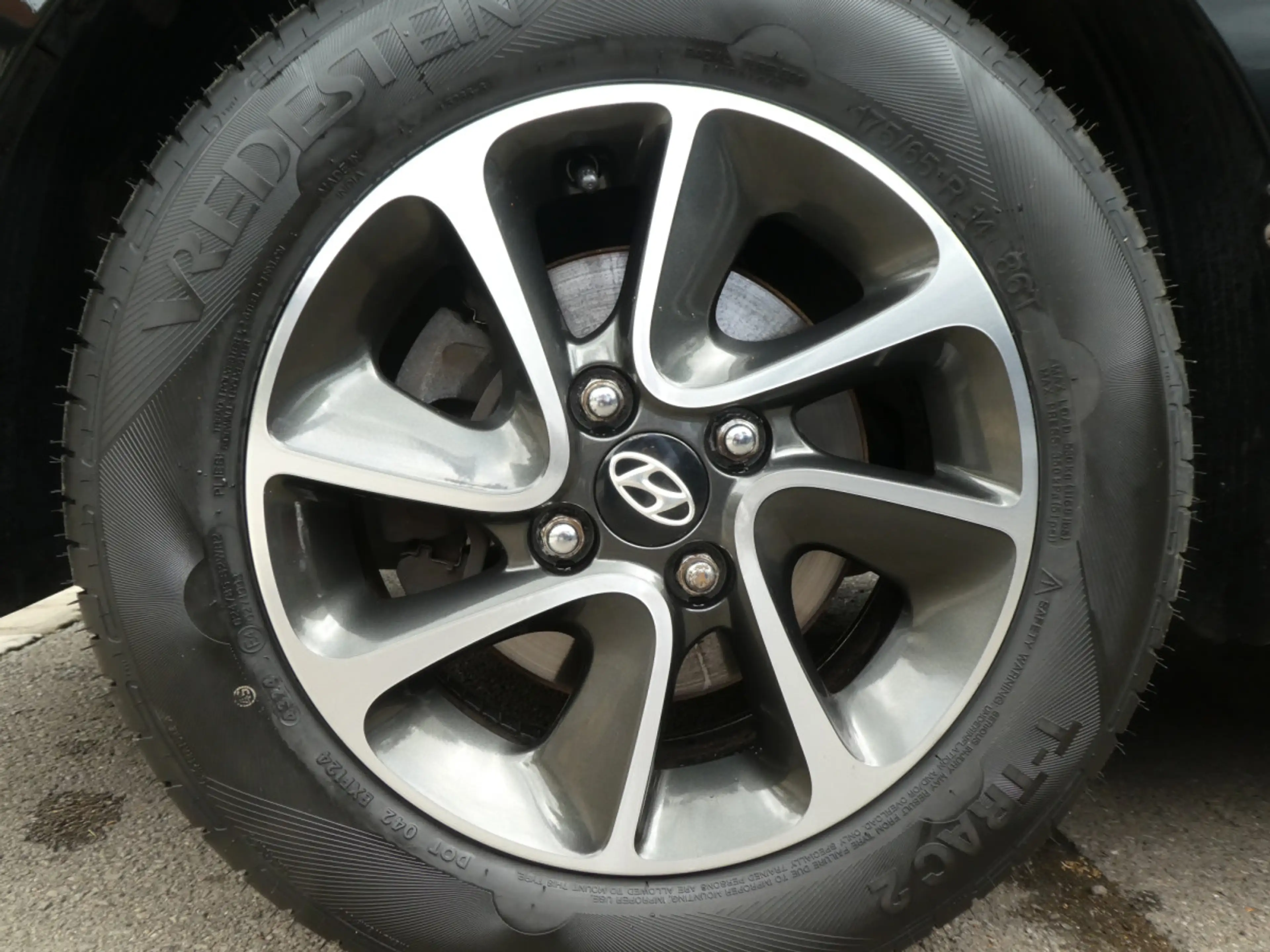 Hyundai i10 1.0 Pack Automatique — photo 5