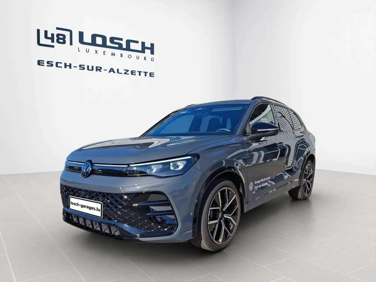 Volkswagen Tiguan R-Line Gris - 2
