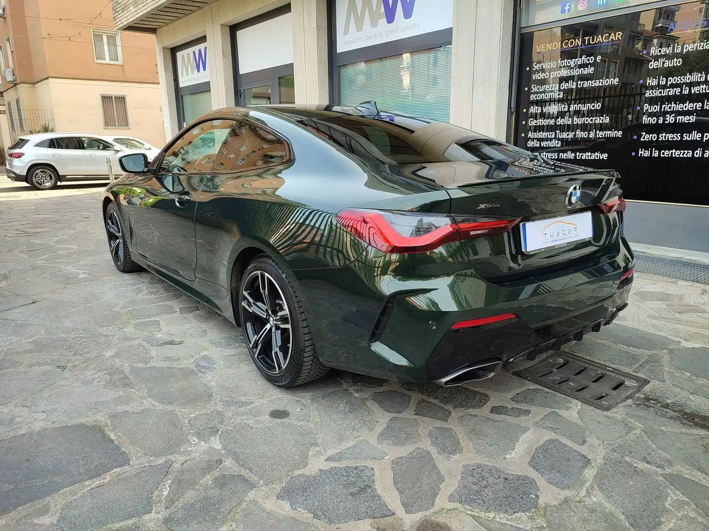 BMW M4 M440i MHEV 48V xDrive M Sport Coupé Vert - 2