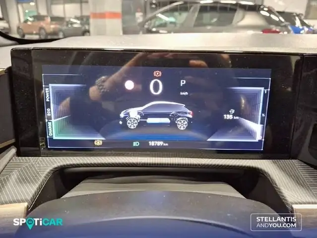 Lancia Ypsilon view 12