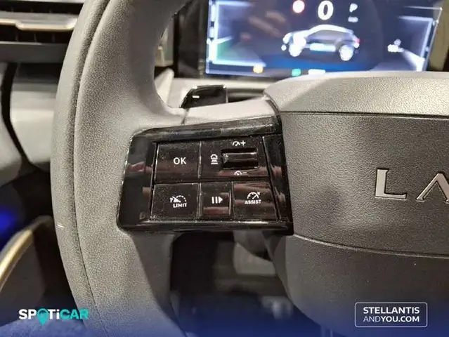 Lancia Ypsilon view 23
