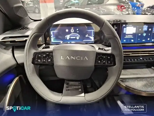 Lancia Ypsilon view 13