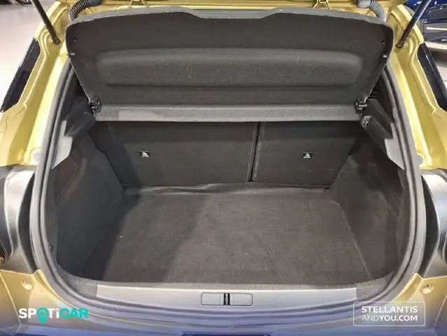 Lancia Ypsilon view 6