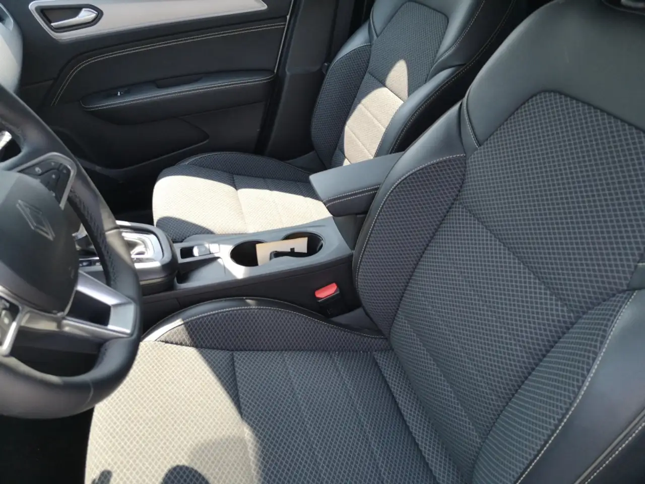Renault Arkana TCe 140 MHEV140 Techno Aut 5