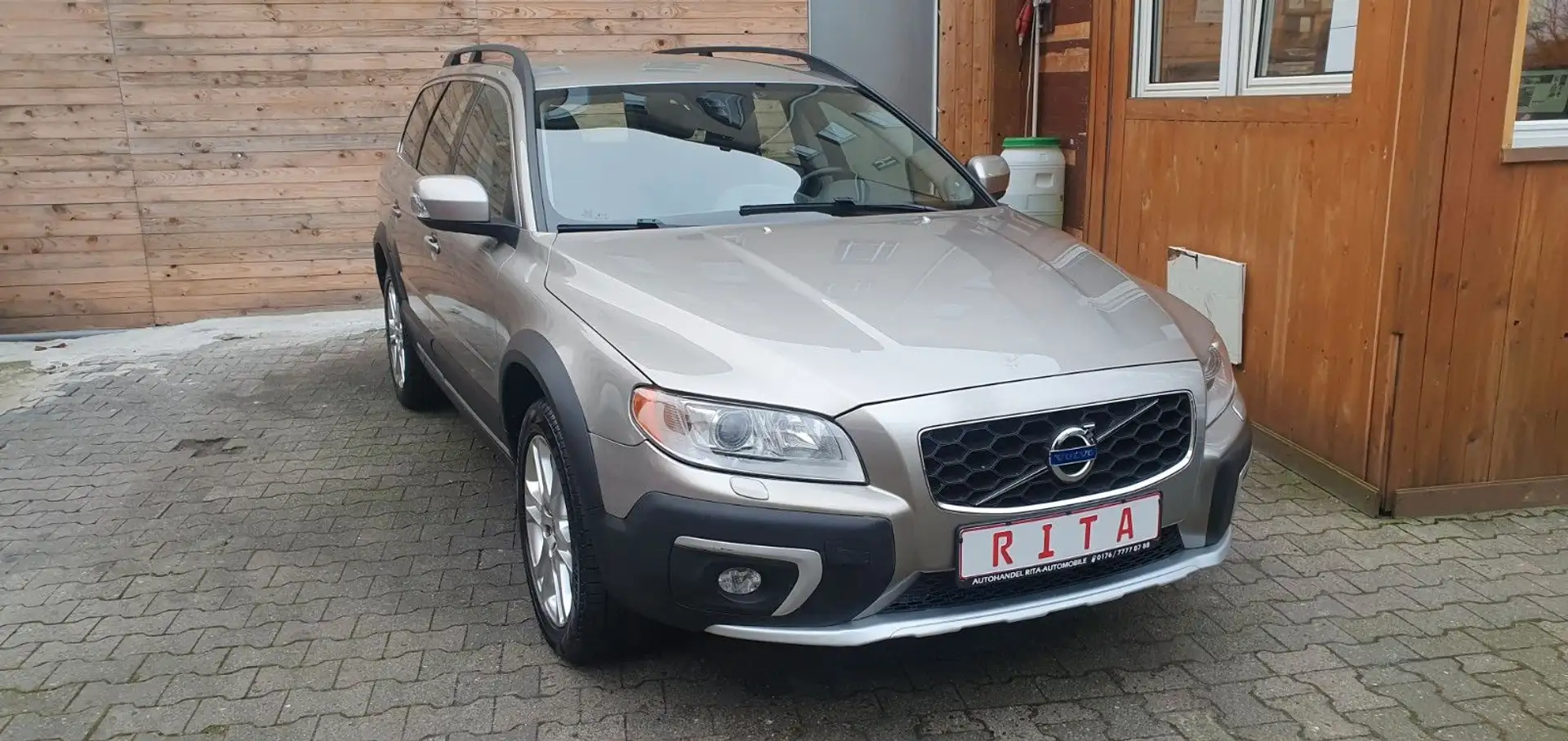 Volvo XC70 D4 AWD ,Tüv Neu Grau - 1