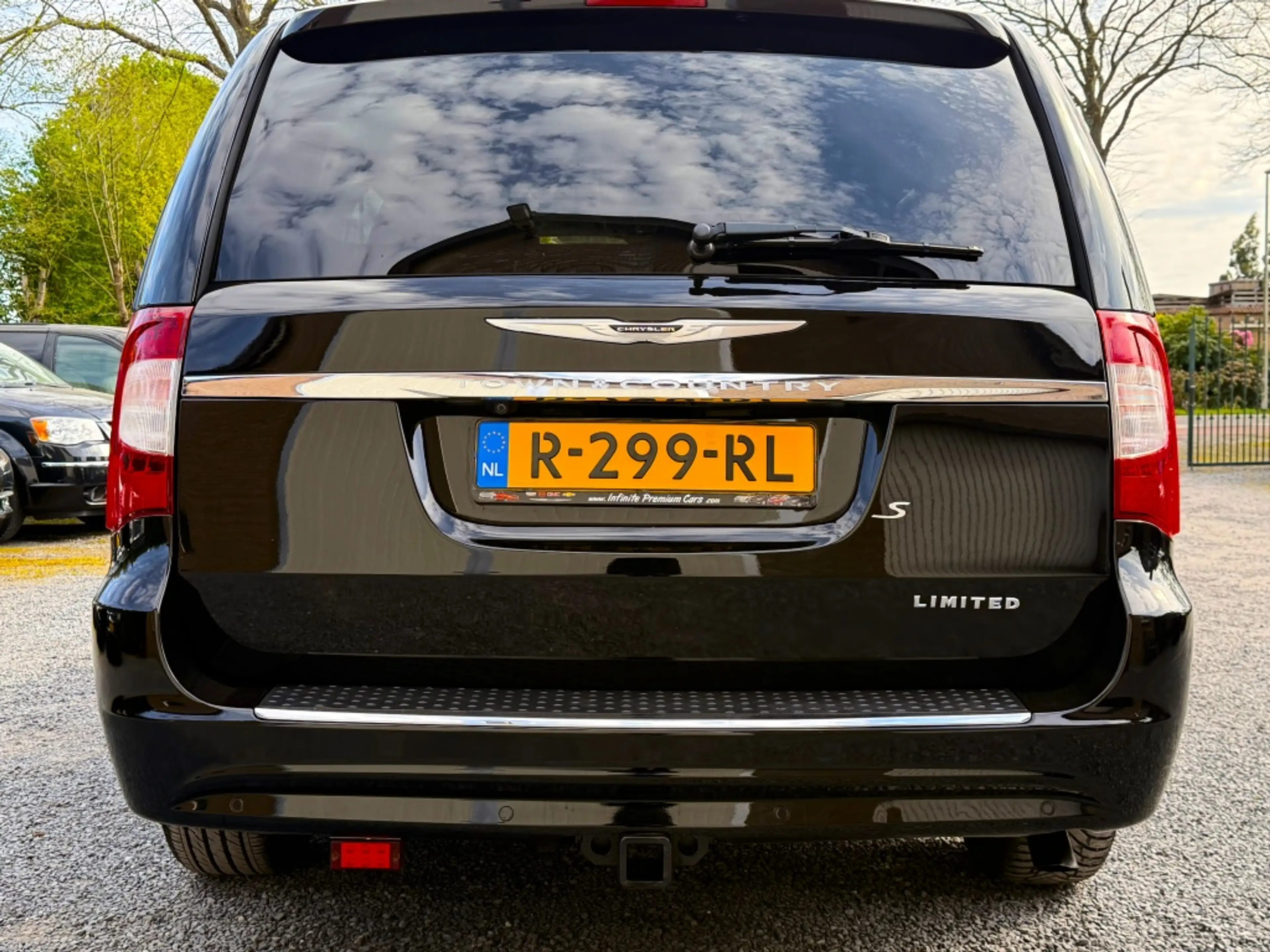 Chrysler Grand Voyager 3.6 V6 LTD PLATINUM Bj.2015 OPEN-DAK 3xTV/DVD/BLU- — photo 5