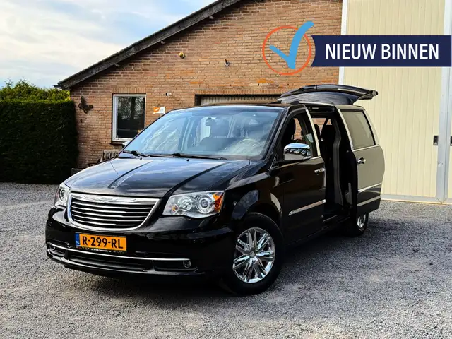 Chrysler Grand Voyager 3.6 V6 LTD PLATINUM Bj.2015 OPEN-DAK 3xTV/DVD/BLU-