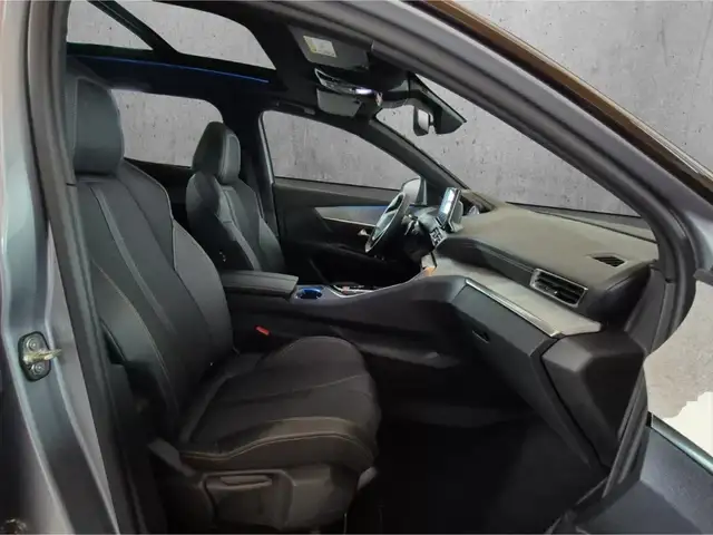 Peugeot 3008 view 13