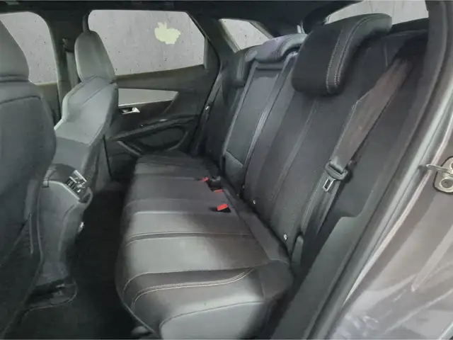 Peugeot 3008 view 8