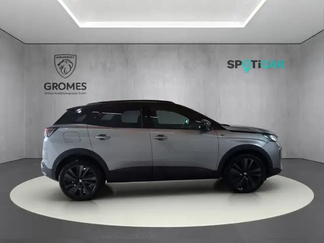 Peugeot 3008 view 2