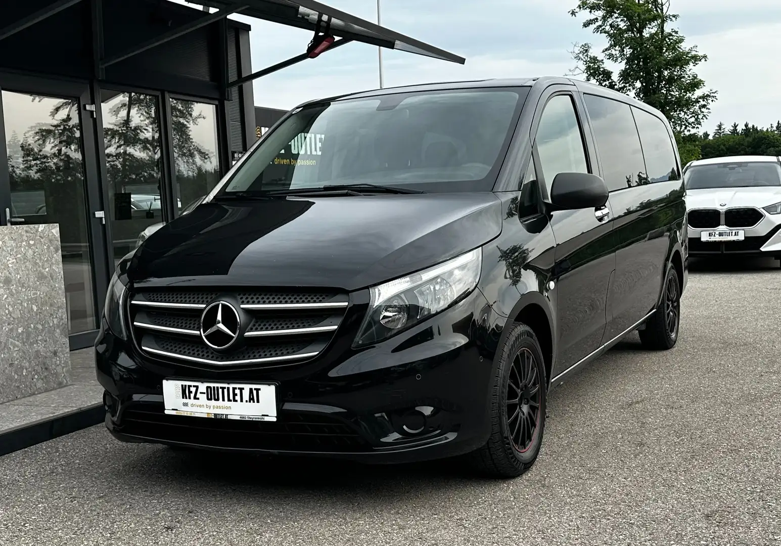 Mercedes-Benz Vito 116 CDI Pro*Extralang*8-Sitzer*Leder* Чорний - 1