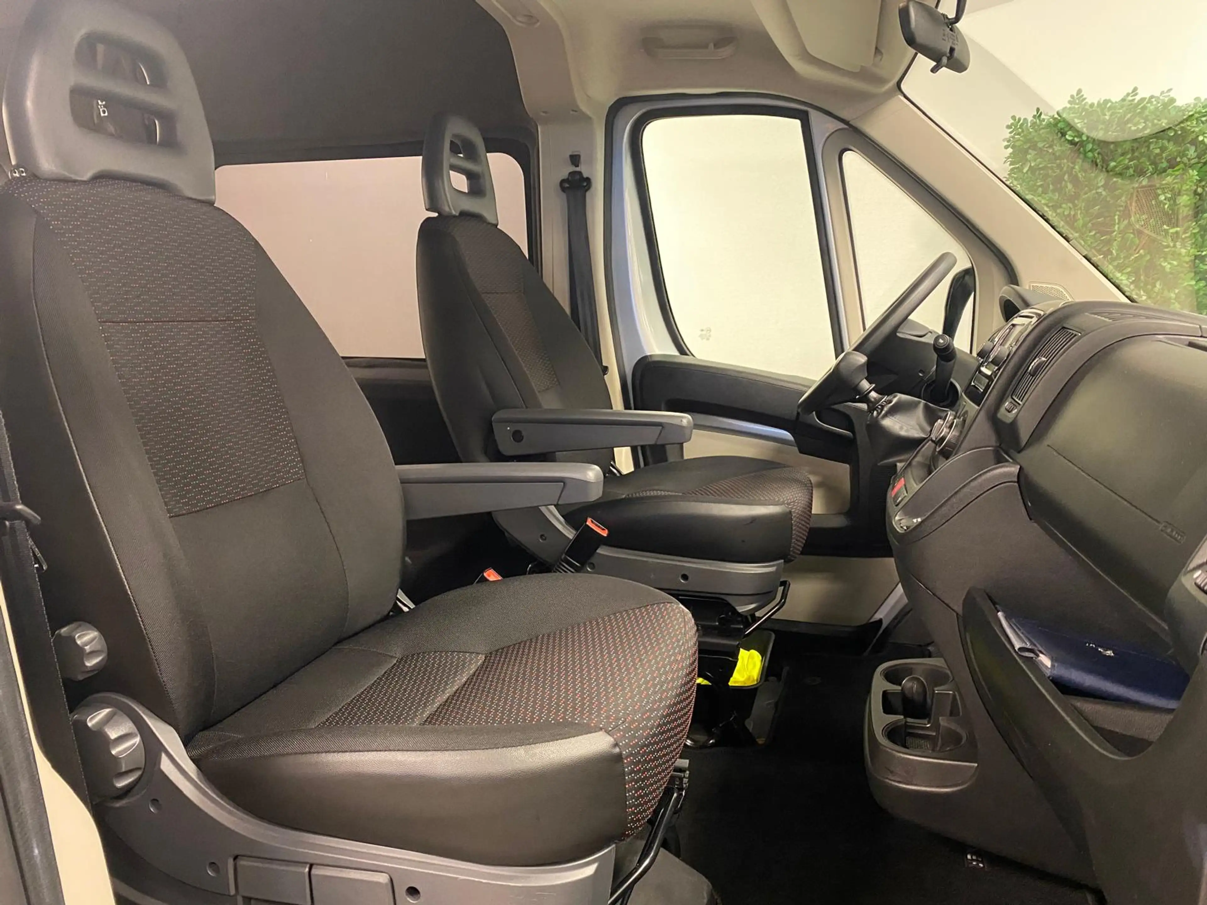 Peugeot Boxer 2.0 HDI 96KW — photo 15