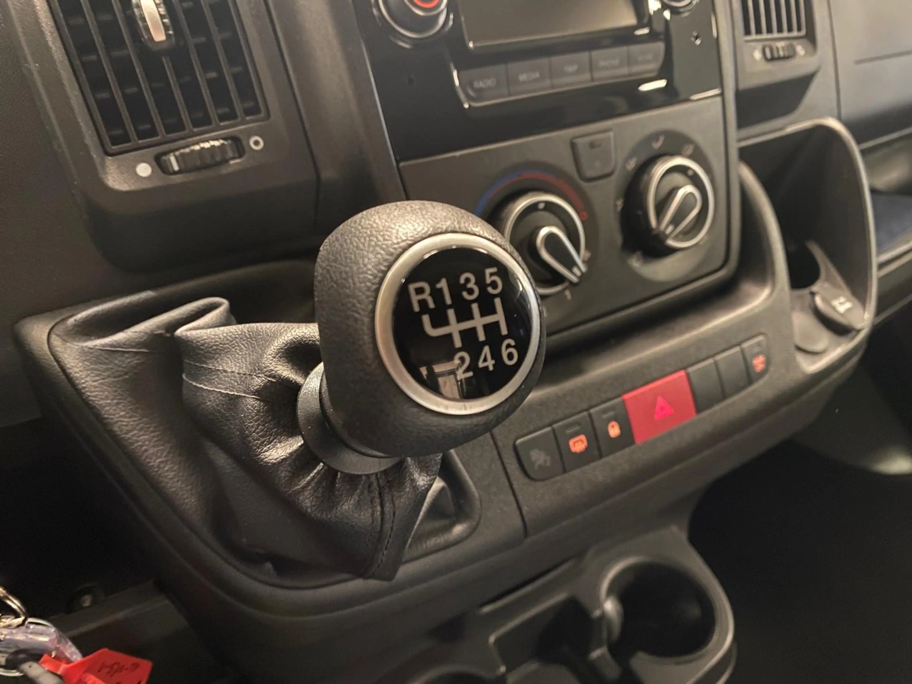 Peugeot Boxer 2.0 HDI 96KW — photo 18