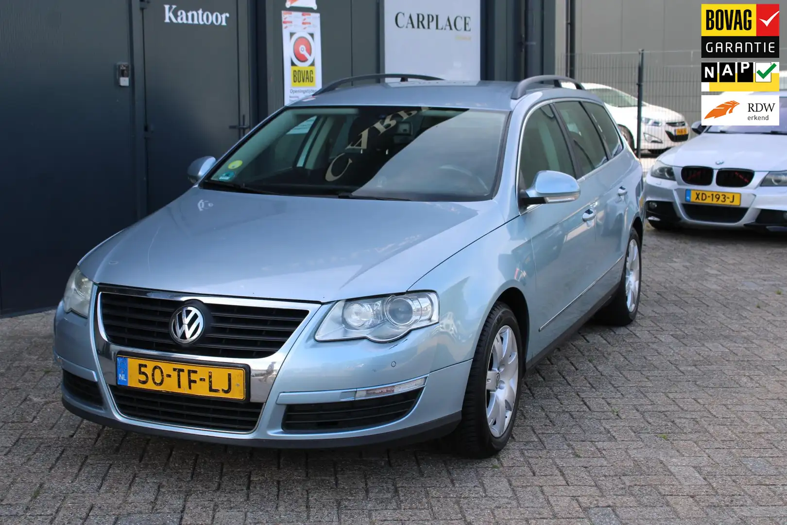 Volkswagen Passat Variant 2.0 FSI Comfortline Blauw - 1