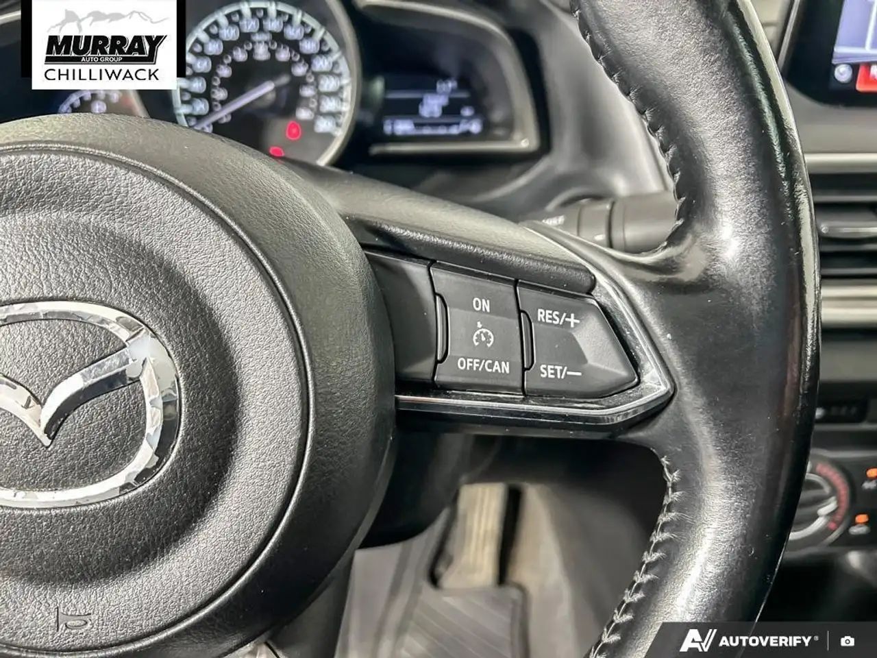 Mazda 3 снимка Mazda 3