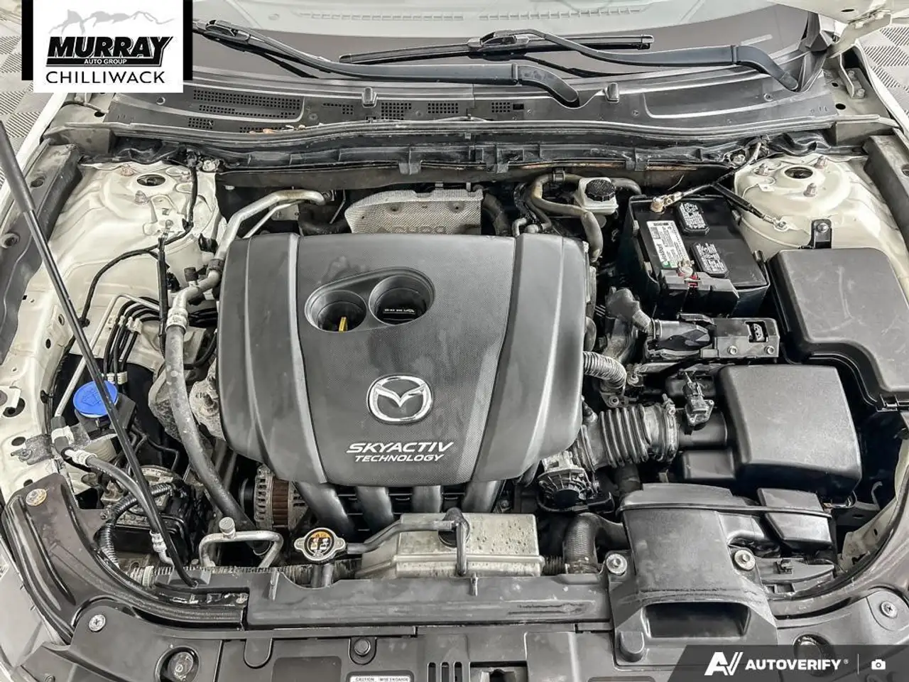 Mazda 3 снимка Mazda 3