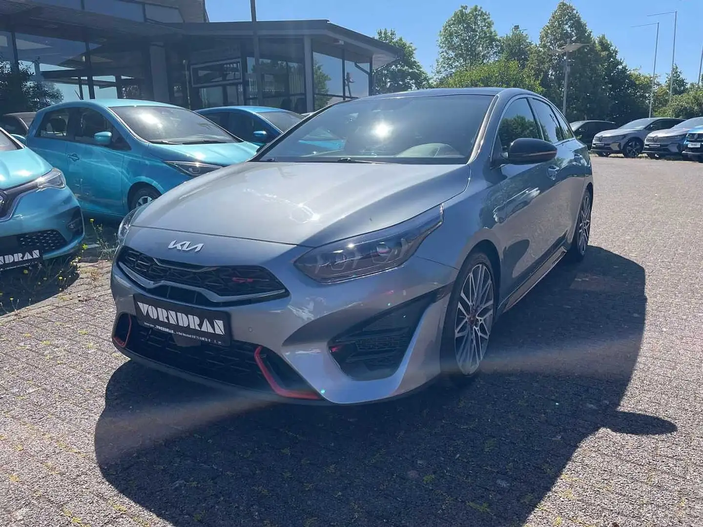 Kia ProCeed / pro_cee'd 1.6 T-GDI GT Navi SHZ Pano Kamera Argent - 1