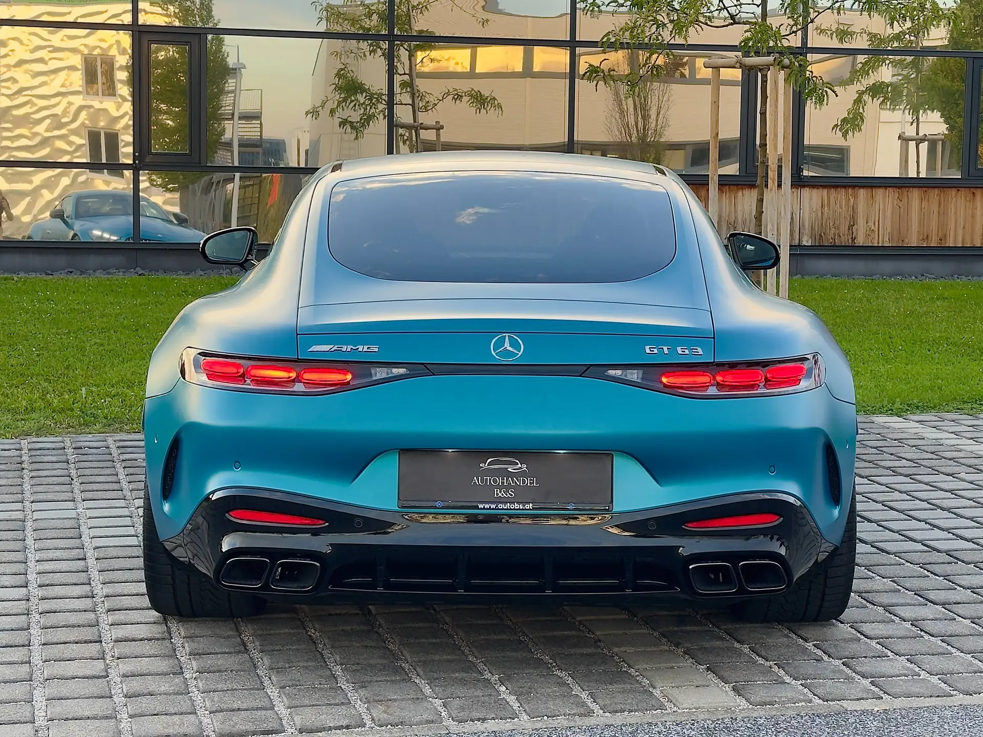 벤츠 AMG GT 63 AMG 2024 파랑 사진 5