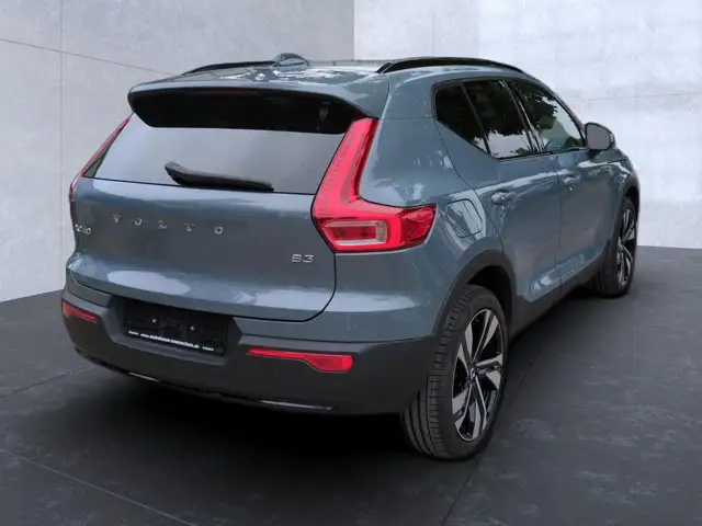 Volvo XC40 view 7