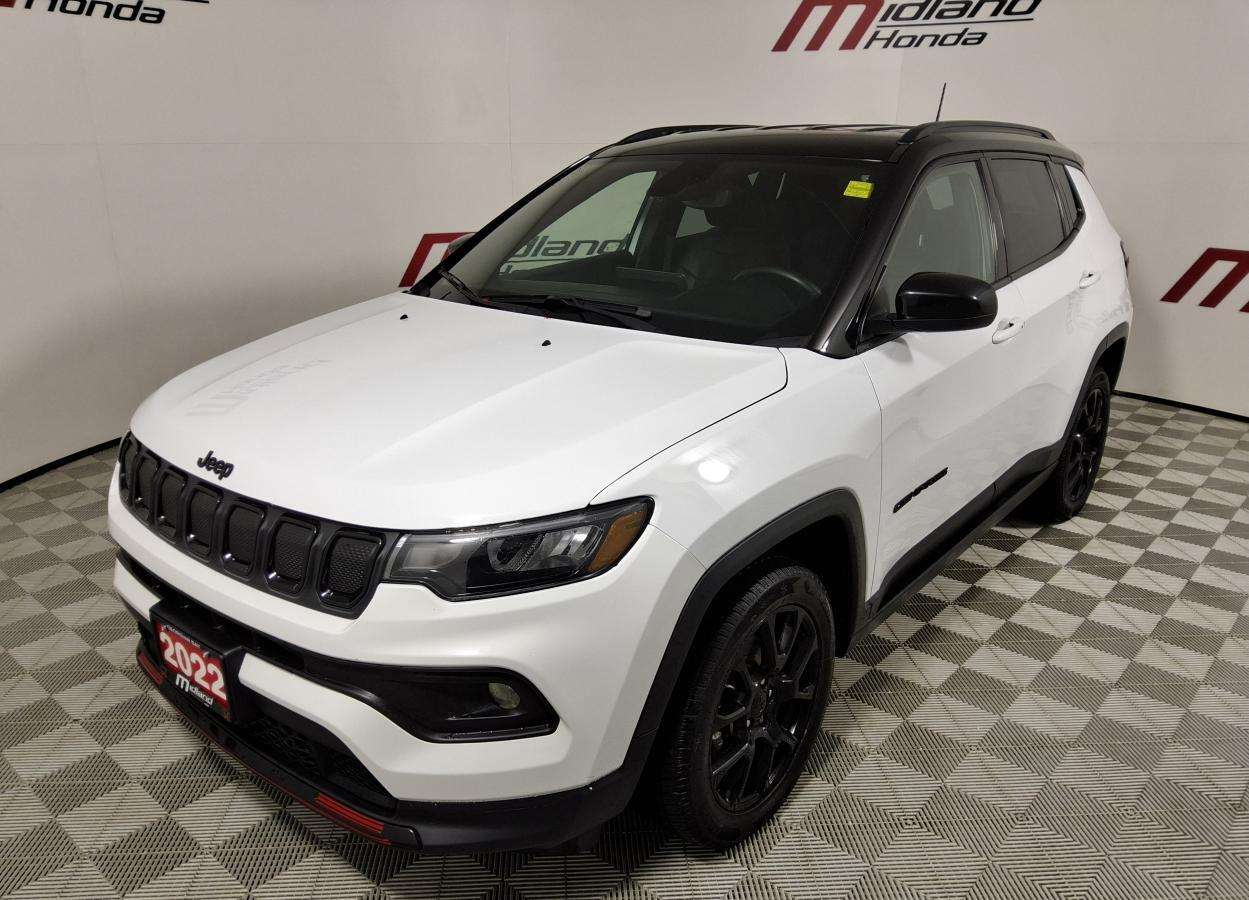 2022 Jeep Compass Altitude 4x4 | Smartly Equipped | Winter-Ready | C