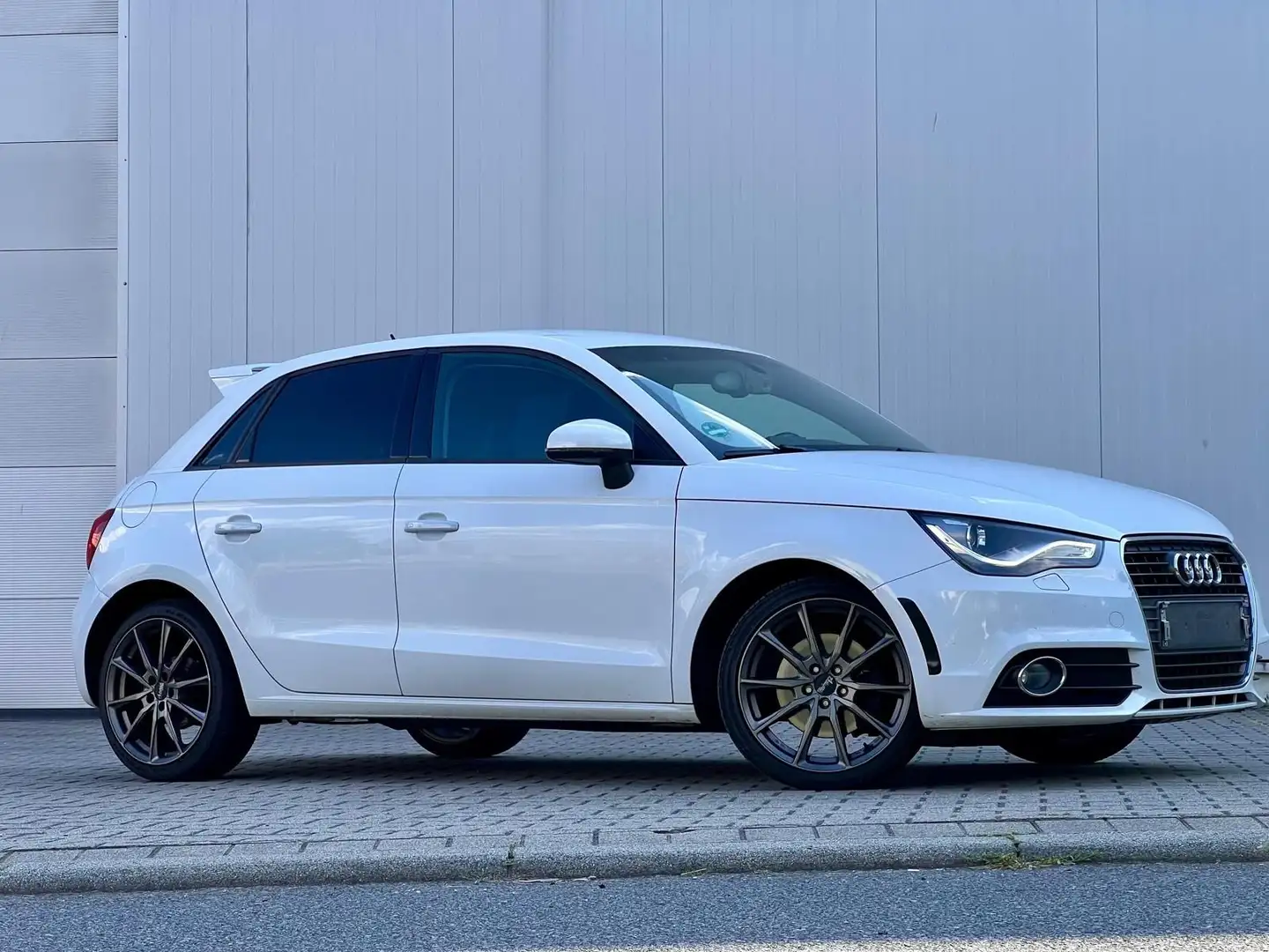 Audi A1 Sportback ambition Xenon Tempomat Navi Wit - 2