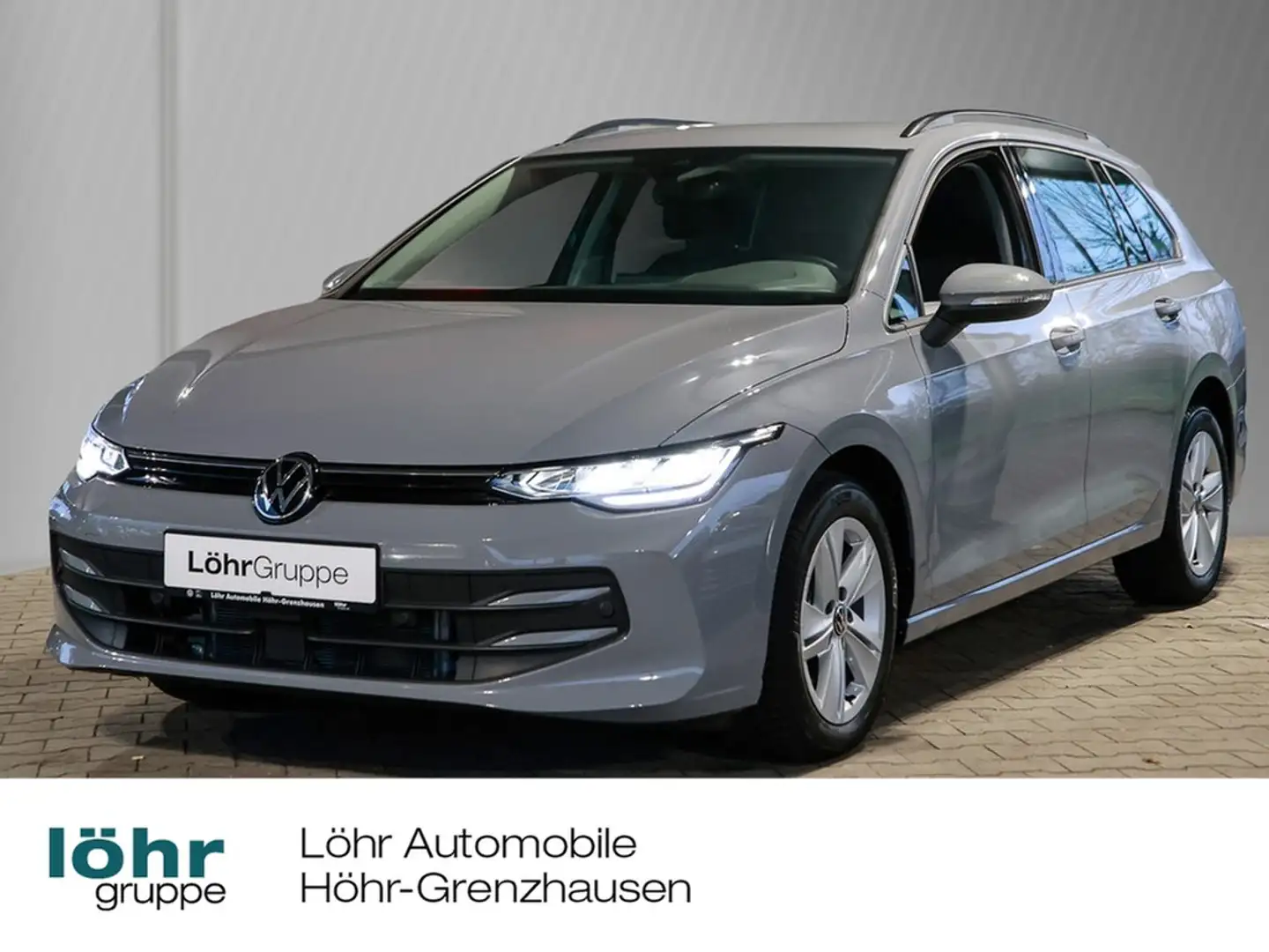 Volkswagen Golf VIII Variant 1,5 TSI Live,LED ,ACC,Apple Car Pl... Grau - 1